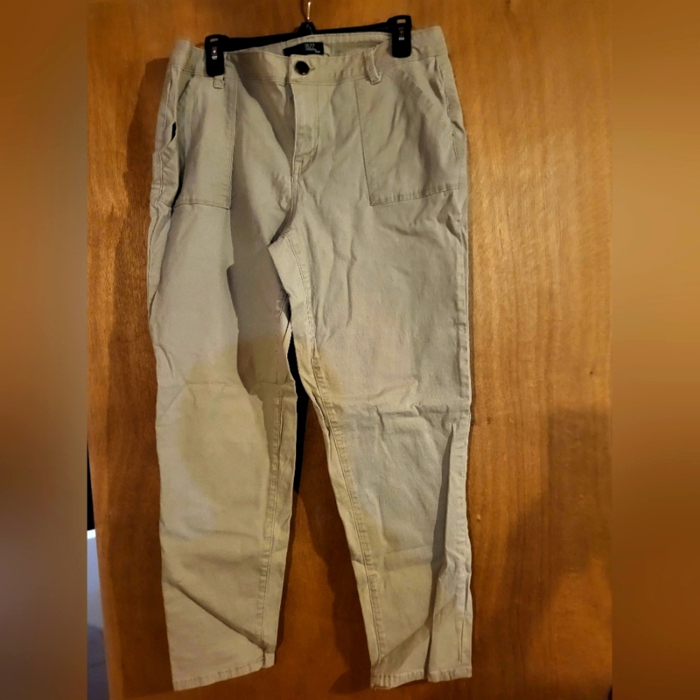 Women's tan stretch pants, 14, Gently used, Excellent condition